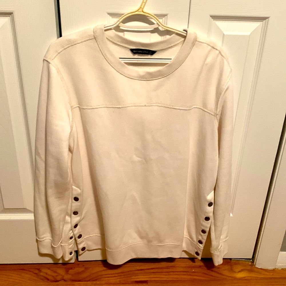 Abercrombie and Fitch womens sweater